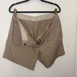 J CREW WOMENS KAHAKI SHORTS